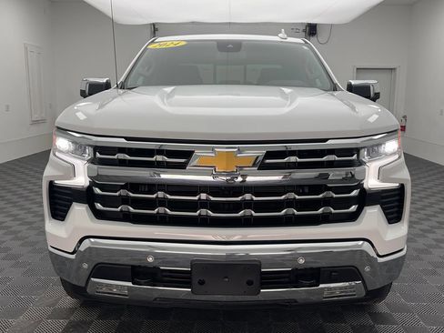 Used 2024 Chevrolet Silverado 1500 LTZ w/ LTZ Convenience Package II AWD/4WD image 14