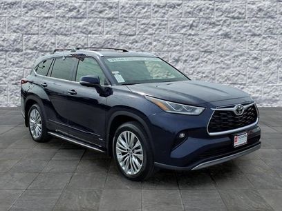 New 2026 Toyota Highlander Platinum