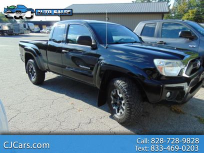 Used 2013 Toyota Tacoma 4x4 Access Cab V6 w/ SR5 Pkg