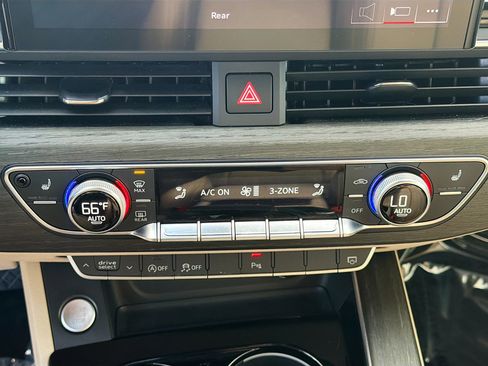 Used 2021 Audi A4 2.0T Premium w/ Convenience Package image 32