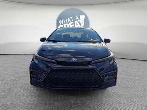 Used 2023 Toyota Corolla SE image 9
