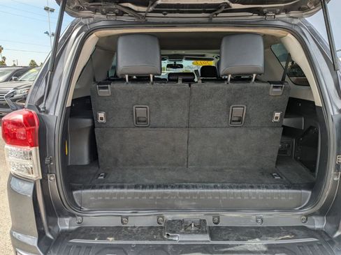 Used 2013 Toyota 4Runner SR5 w/ Premium Pkg w/3rd Row Seat image 22