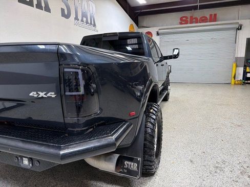 Used 2015 RAM 3500 Laramie w/ Convenience Group AWD/4WD image 37