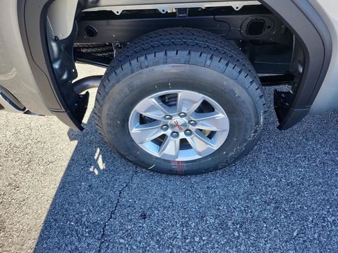 New 2026 GMC Sierra 1500 SLE AWD/4WD image 7