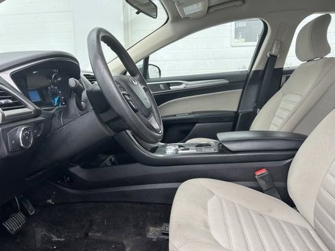 Used 2018 Ford Fusion S image 8