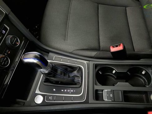 Used 2019 Volkswagen e-Golf SE w/ Driver Assistance Package FWD image 67
