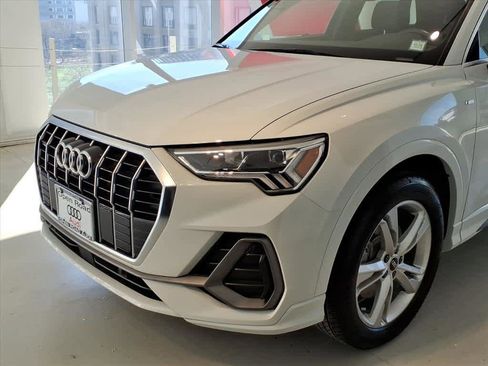Certified 2023 Audi Q3 2.0T Premium Plus w/ Premium Plus Package AWD/4WD image 7