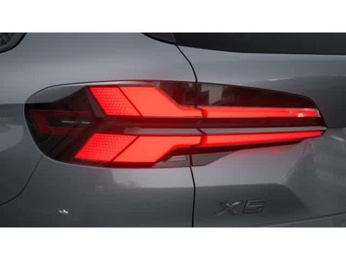 New 2026 BMW X5 sDrive40i w/ M Sport Package image 8