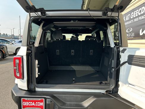 Used 2025 Ford Bronco Outer Banks AWD/4WD image 14