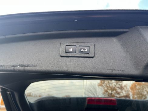 Used 2023 Subaru Outback Touring XT image 13