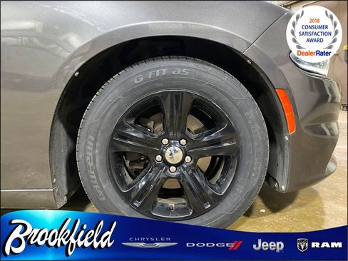 Used 2020 Dodge Charger SXT w/ Leather Interior Group image 9