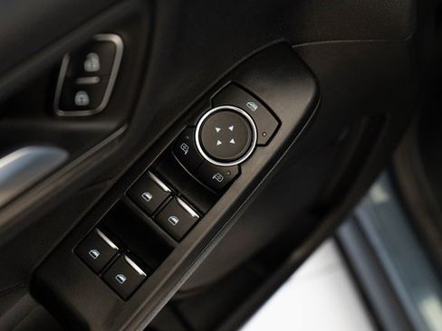 Used 2023 Ford Escape SE image 15