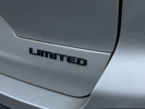 Used 2022 Jeep Grand Cherokee L Limited w/ Luxury Tech Group II image 7