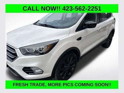 Used 2017 Ford Escape SE w/ SE Sport Appearance Package