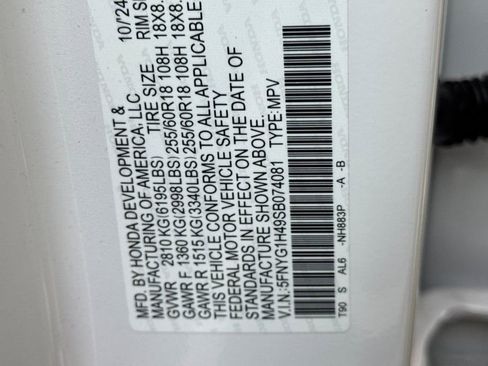Certified 2025 Honda Pilot EX-L image 30