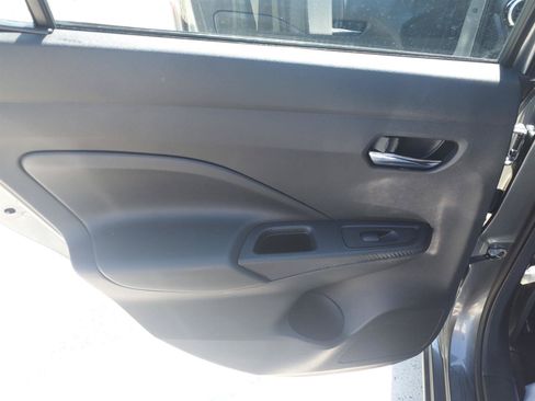 Used 2023 Nissan Versa SV FWD image 15