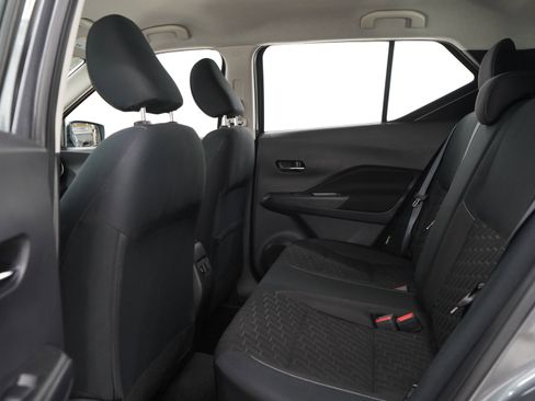 Used 2022 Nissan Kicks SV FWD image 20