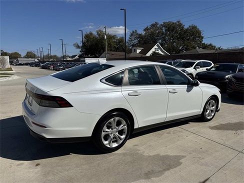 Used 2023 Honda Accord LX image 7
