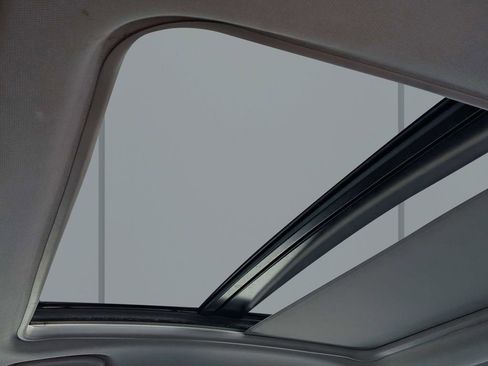 Used 2020 Chevrolet Malibu Premier FWD image 17