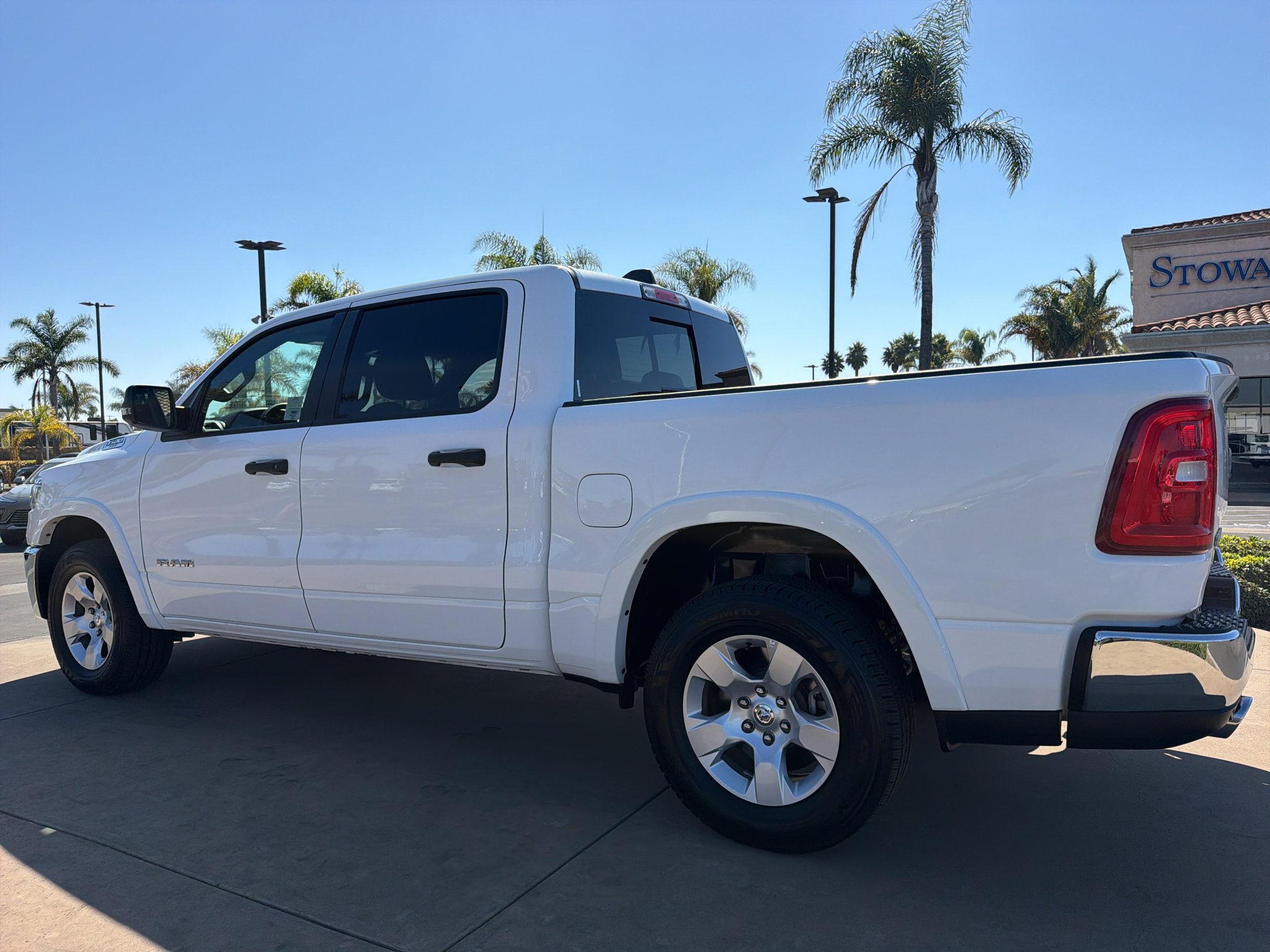 Used 2025 RAM 1500 Big Horn AWD/4WD image 7