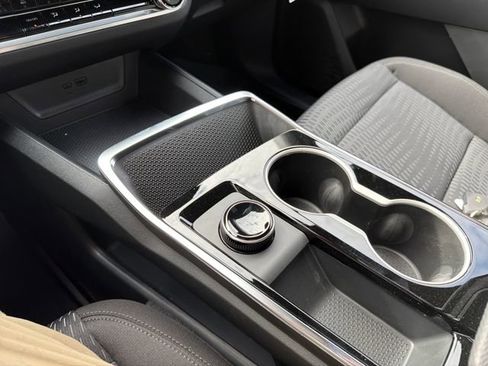 New 2026 Chevrolet Equinox LT FWD image 31