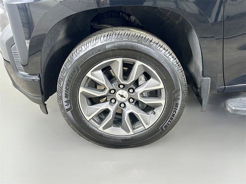 Used 2022 Chevrolet Silverado 1500 RST w/ Convenience Package II image 8