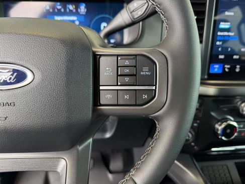 Used 2026 Ford F350 Lariat w/ Tremor Off-Road Package AWD/4WD image 19