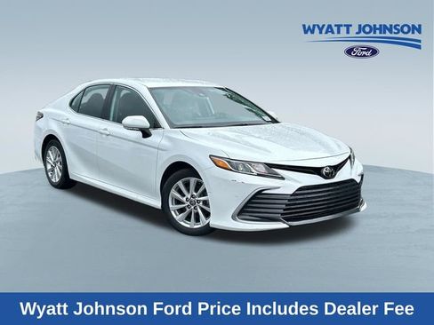 Used 2023 Toyota Camry LE FWD image 1
