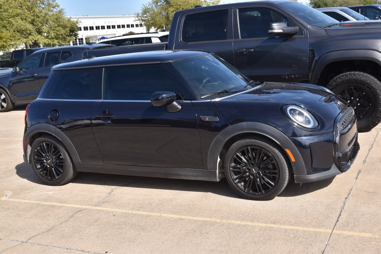 Used 2023 MINI Cooper S FWD image 5