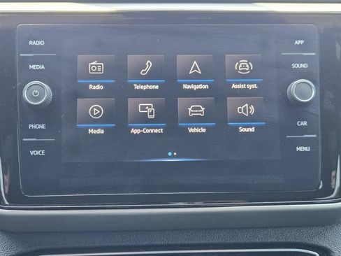 Used 2023 Volkswagen Atlas Cross Sport SE FWD image 16