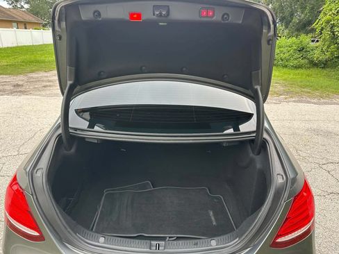 Used 2017 Mercedes-Benz E 300 image 15