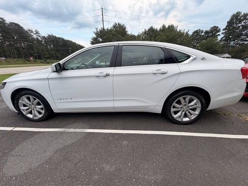 Used 2018 Chevrolet Impala LT FWD image 10