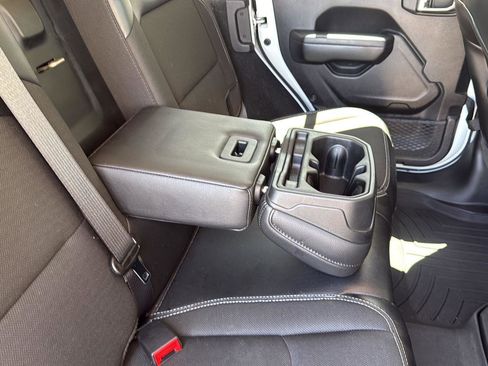 Used 2021 Jeep Wrangler Unlimited Sport AWD/4WD image 43