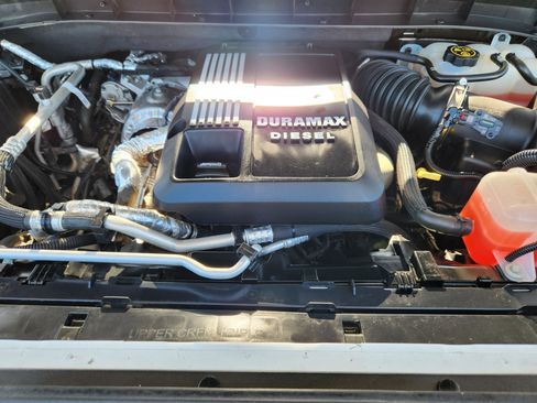 Certified 2021 GMC Sierra 1500 AT4 w/ AT4 Value Package image 32