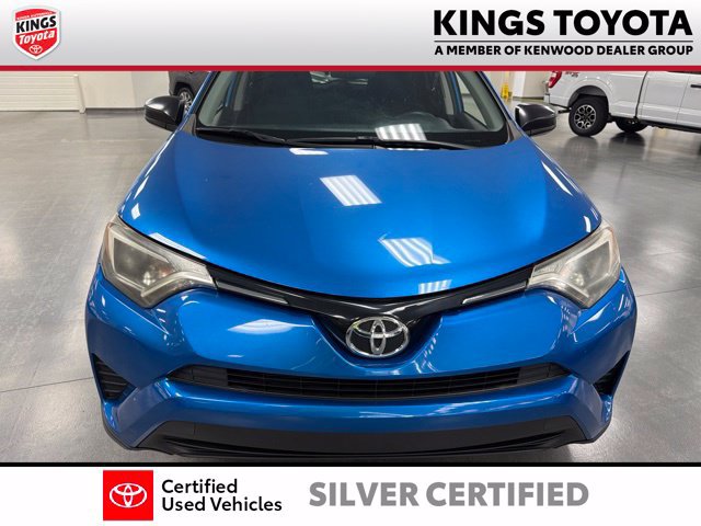 Used 2016 Toyota RAV4 LE FWD image 3