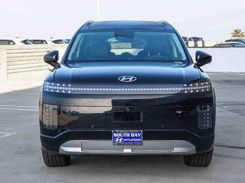 New 2026 Hyundai Ioniq 9 Limited AWD/4WD image 2