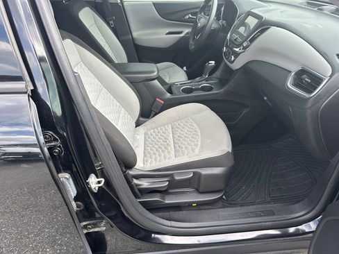 Used 2018 Chevrolet Equinox LS FWD image 13