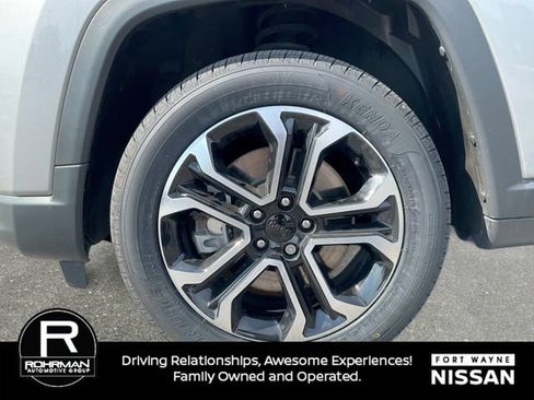 Used 2023 Jeep Compass Limited AWD/4WD image 10