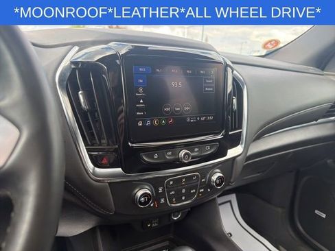 Used 2023 Chevrolet Traverse LT AWD/4WD image 29