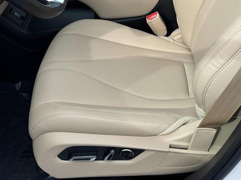 Used 2024 Acura RDX SH-AWD image 19