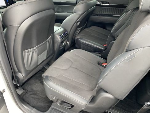Certified 2025 Hyundai Palisade Calligraphy AWD/4WD image 30
