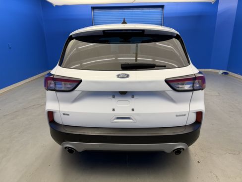 Used 2020 Ford Escape SE FWD image 6