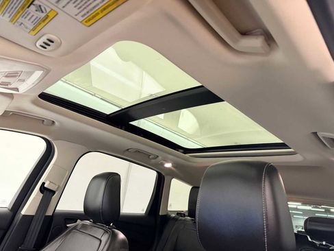 Used 2018 Ford Escape Titanium image 20