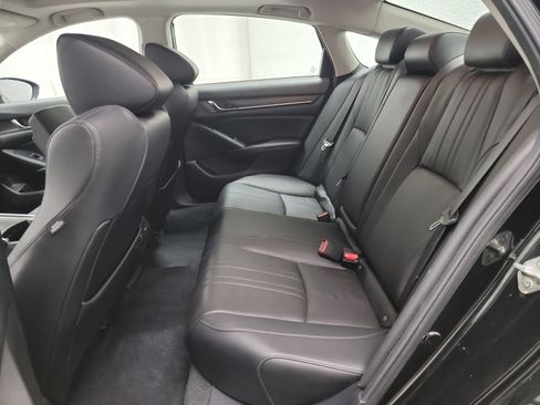 Certified 2022 Honda Accord Touring image 27