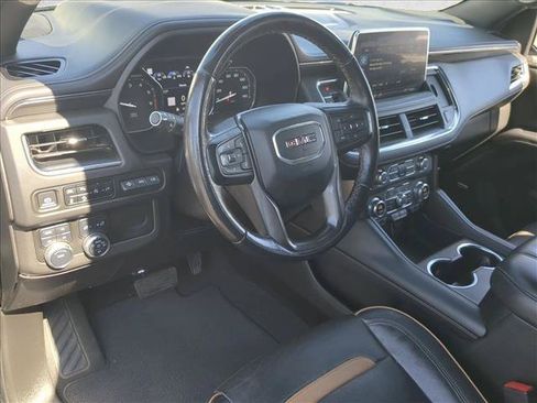 Used 2021 GMC Yukon XL AT4 w/ AT4 Premium Package AWD/4WD image 10