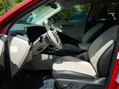 Used 2023 Kia Niro Wave FWD image 13