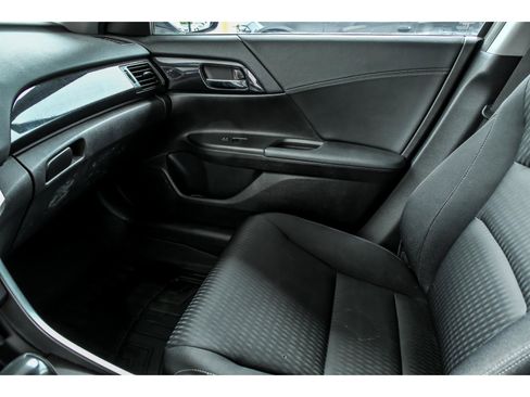 Used 2013 Honda Accord Sport image 22