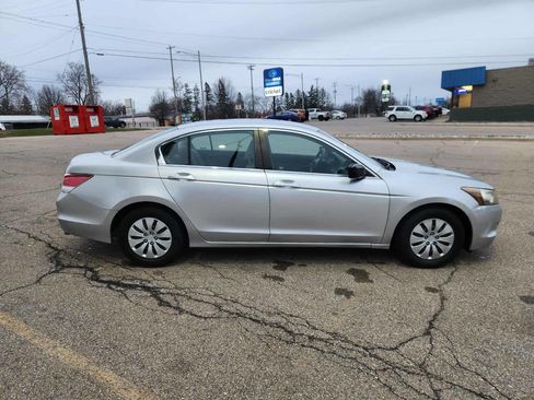 Used 2009 Honda Accord LX image 3