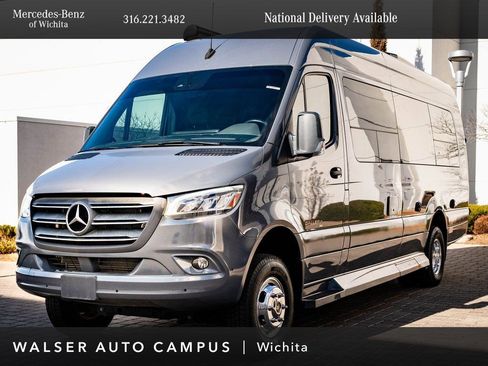 Used 2022 Mercedes-Benz Sprinter 3500 image 1