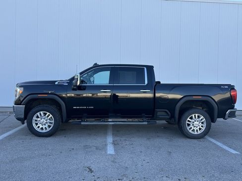 Used 2022 GMC Sierra 2500 SLT w/ SLT Premium Package image 2